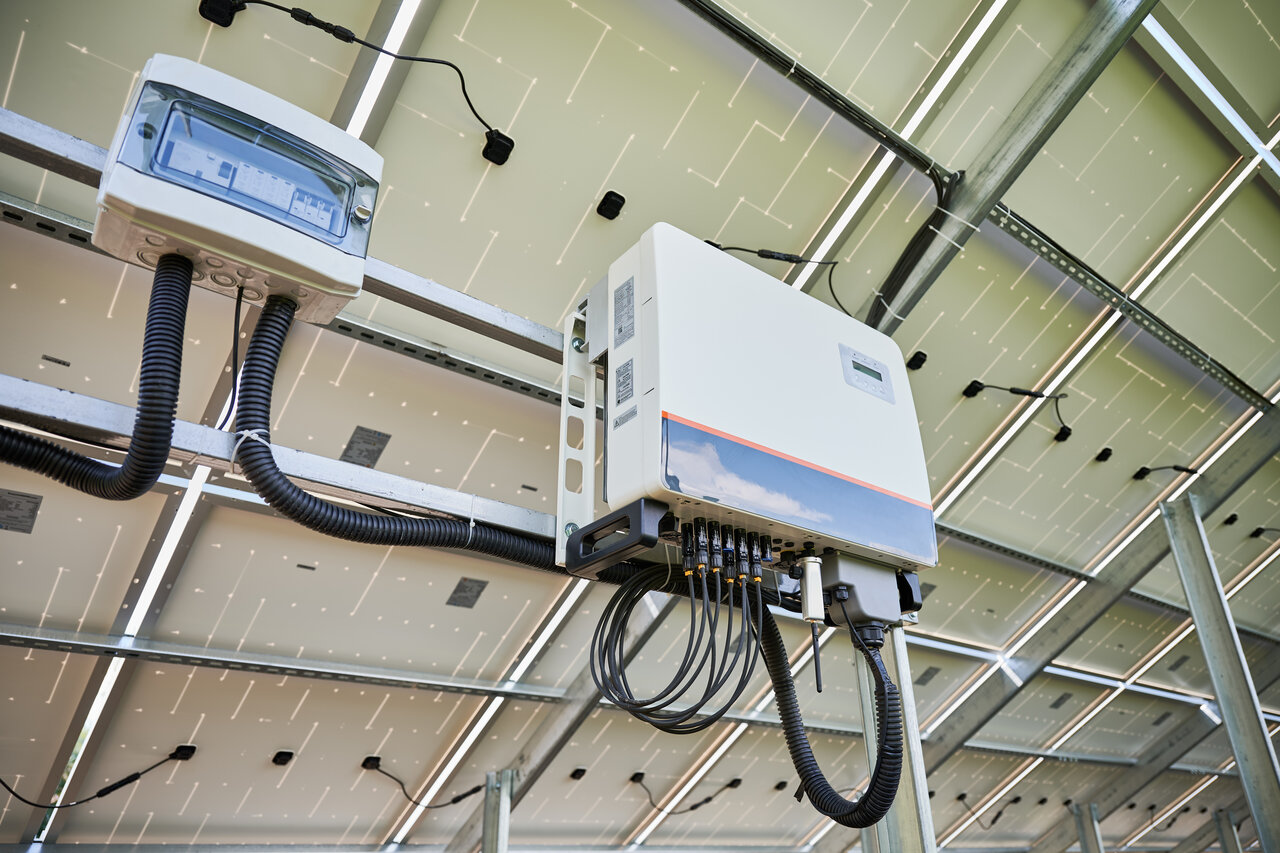 Solar Inverters: Types, Features, and How to Choose the Right One for ...